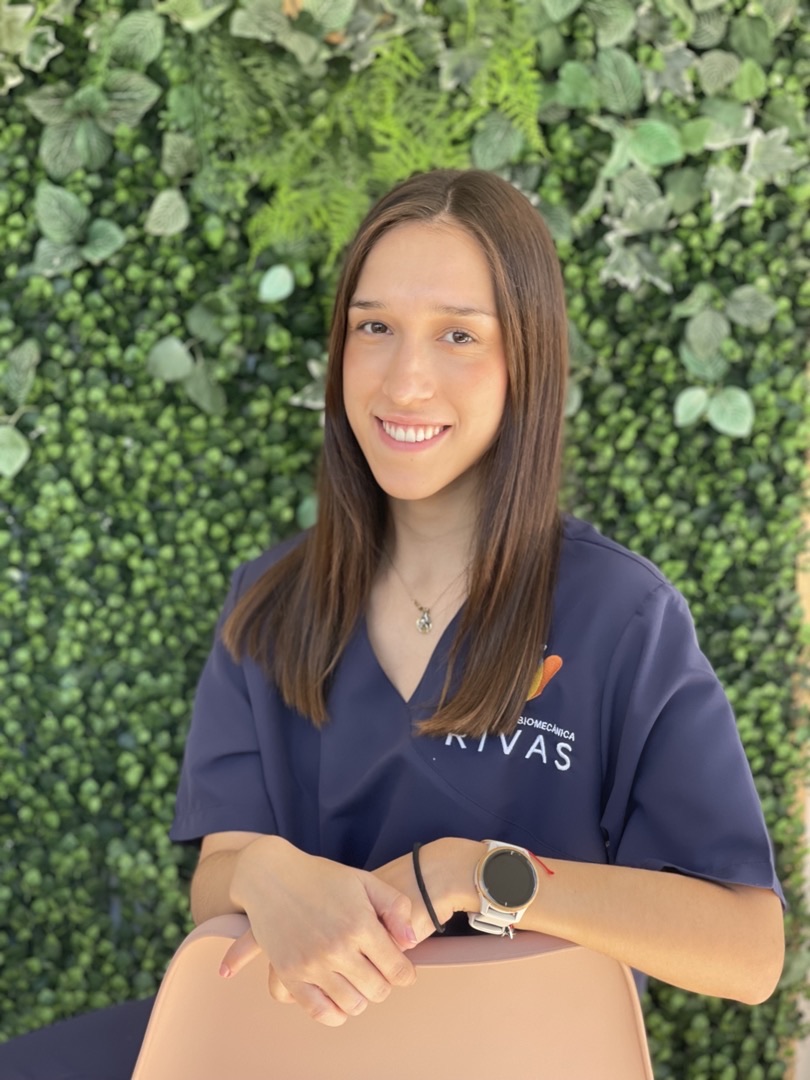 Paula, podóloga de Podología & Biomecánica Rivas